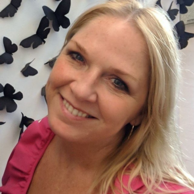 Sunny Allen-Stirling, Designated Broker at Stirling Brokery Arizona